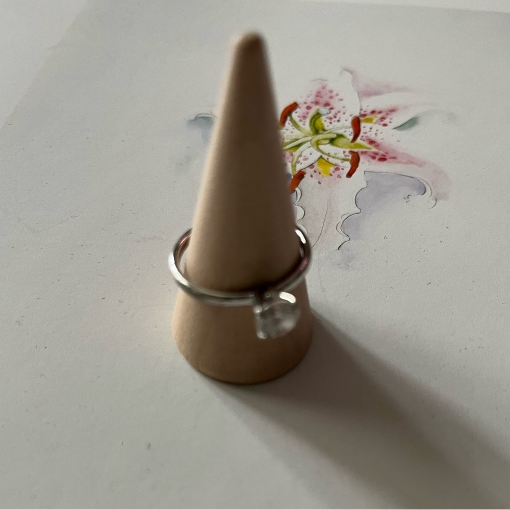 Beautiful‎ Ring - Picture 9 of 10